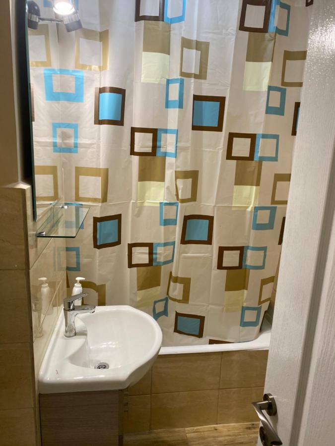 Apartamento Garsoniera Lux Mioritei Bacău Exterior foto