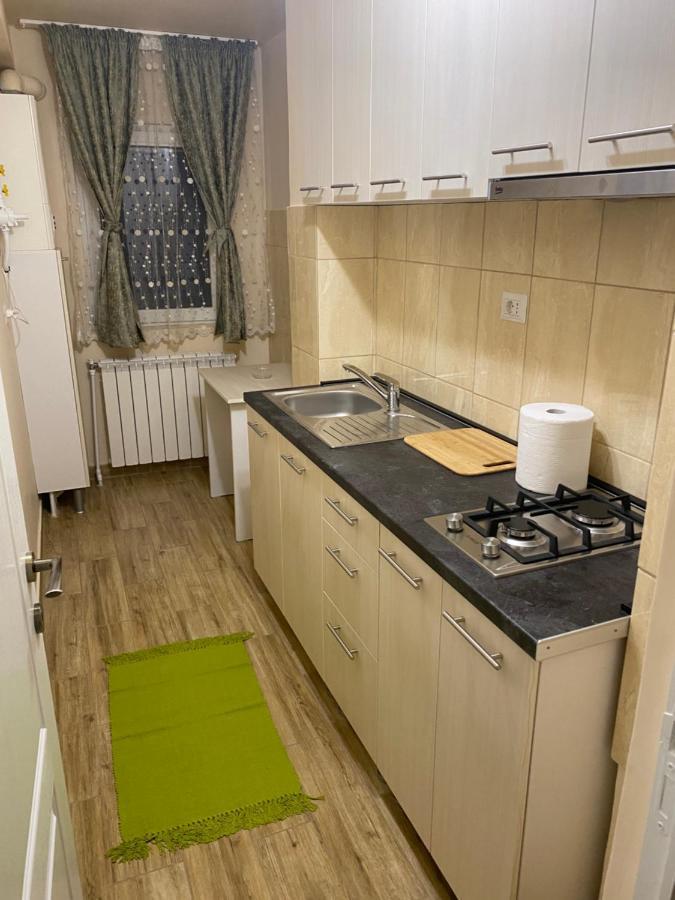 Apartamento Garsoniera Lux Mioritei Bacău Exterior foto